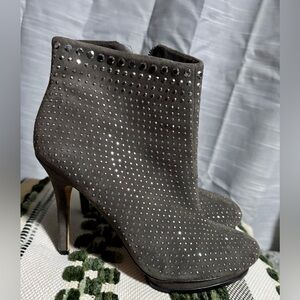 BCBG Max Azria Grigio Grey Studded Kid Suede Leather High Heel Bootie Sz 6